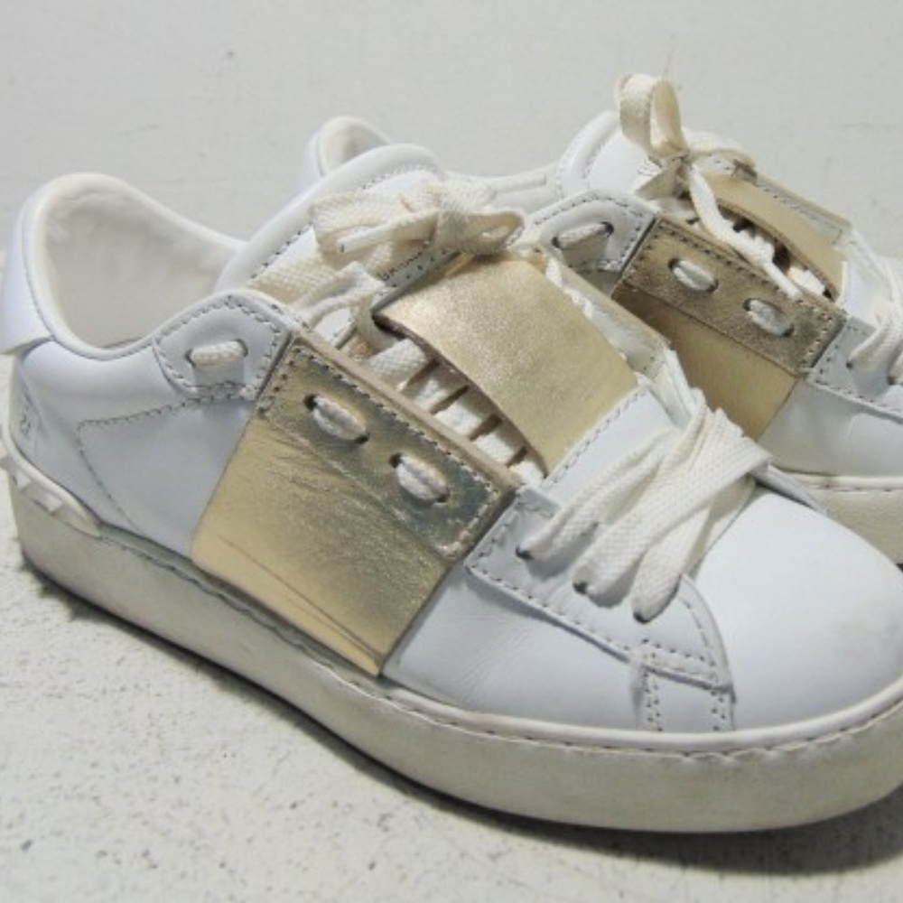 Valentino Garavani Metallic Open Sneaker (Gold)